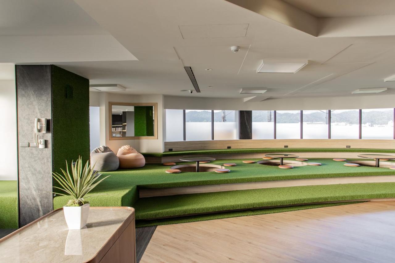 Hub Hotel - Songshan Airport Branch ไทเป ภายนอก รูปภาพ