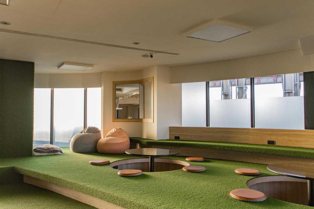 Hub Hotel - Songshan Airport Branch ไทเป ภายนอก รูปภาพ