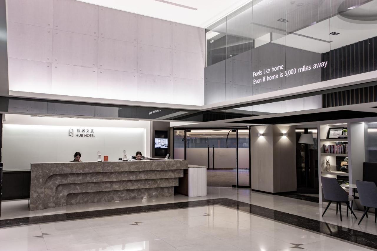 Hub Hotel - Songshan Airport Branch ไทเป ภายนอก รูปภาพ