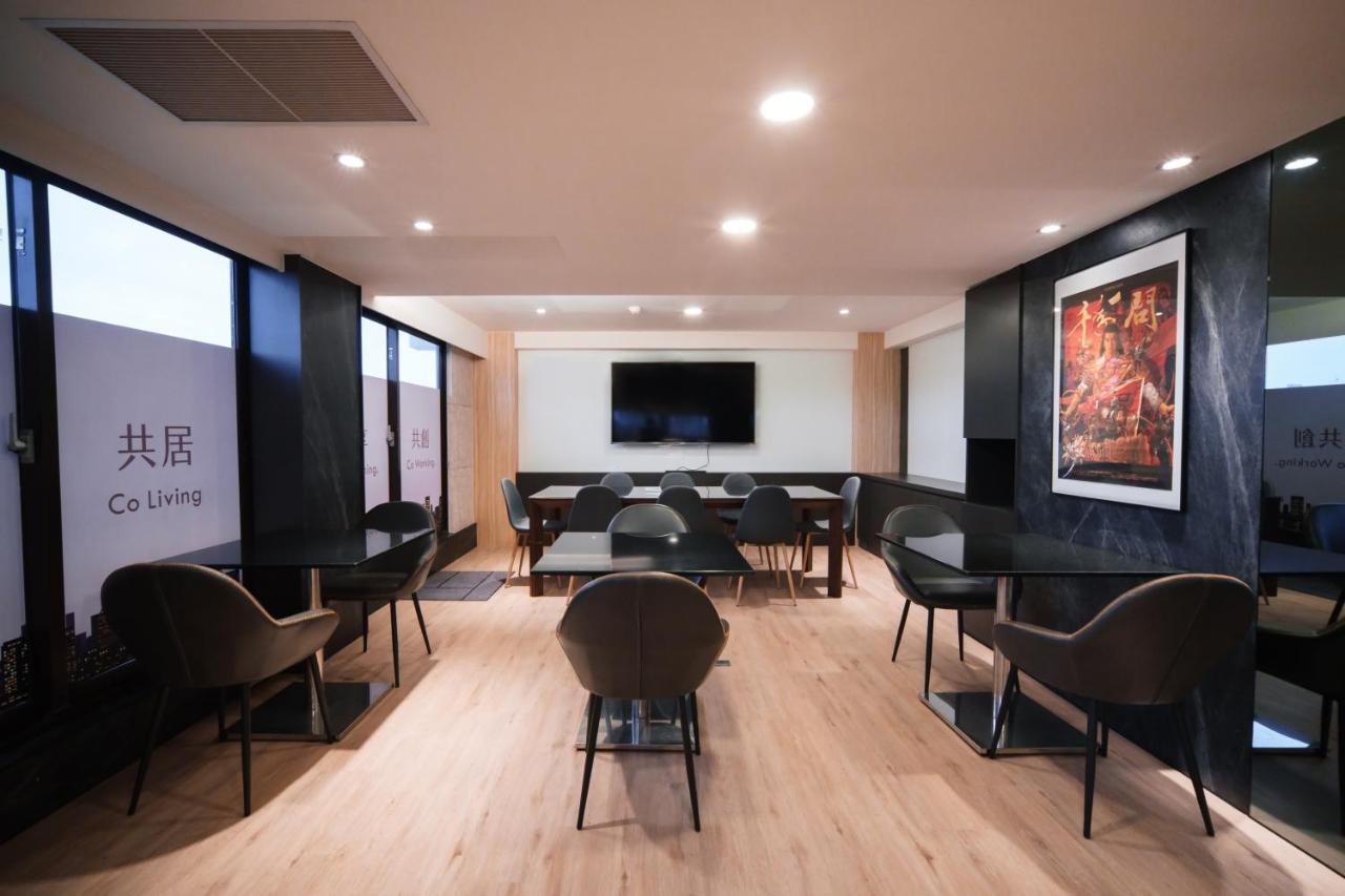 Hub Hotel - Songshan Airport Branch ไทเป ภายนอก รูปภาพ